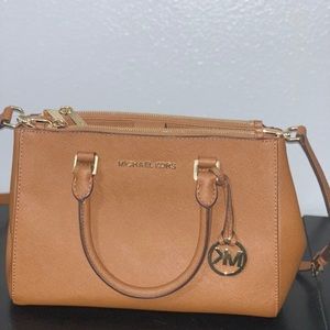Michale Kors bag